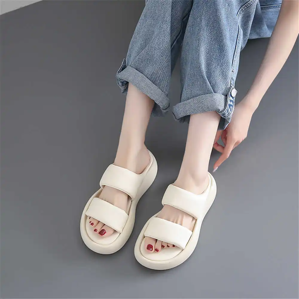 Size 39 Strips Summer Shoes Sa - Pilates And Yoga Difference ulasan dan harga